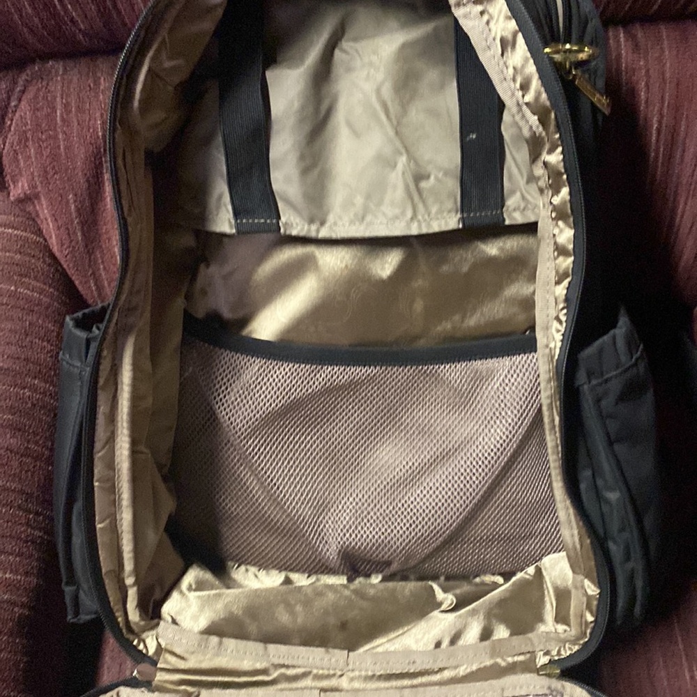 Black Jujube Diaper Bag - Picture 3 of 6